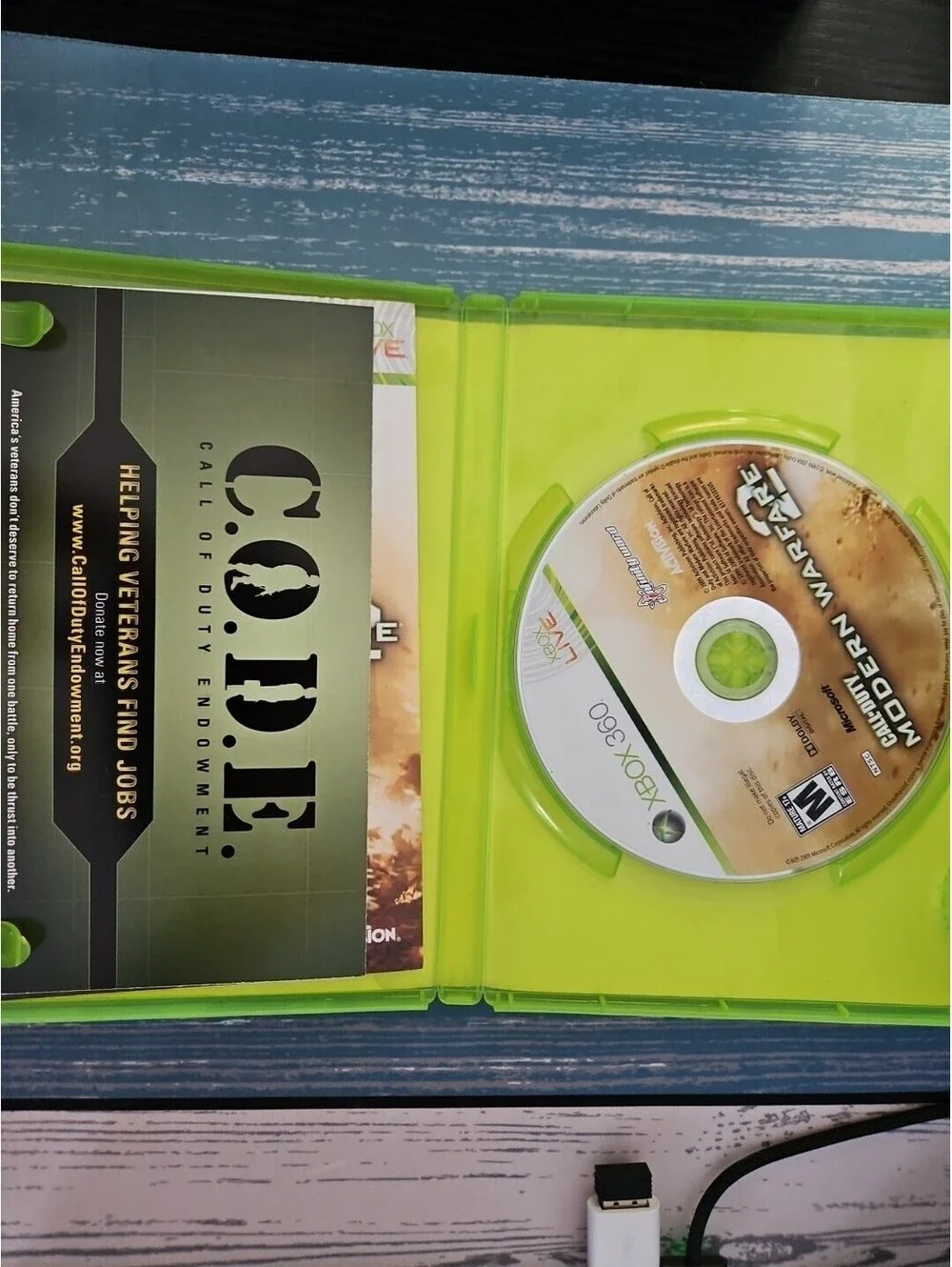 Call of Duty: Modern Warfare 2 (Microsoft Xbox 360, 2009)